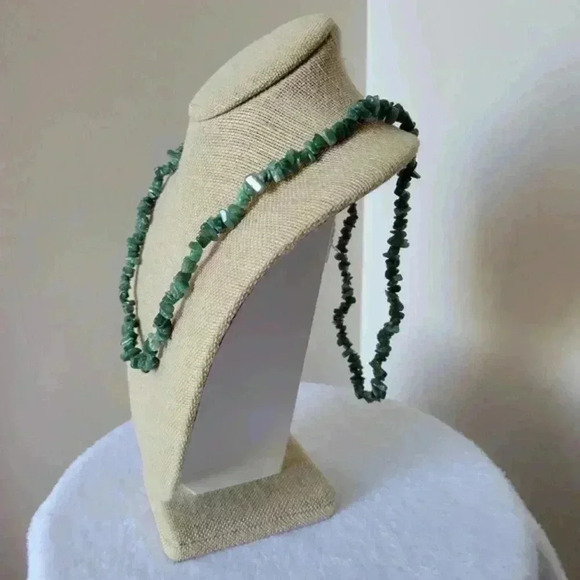 Green Stone Necklace,‎ 28in - Picture 4 of 4